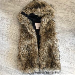 Aritzia Sunday Best Ovid Vegan Faux Fur Vest